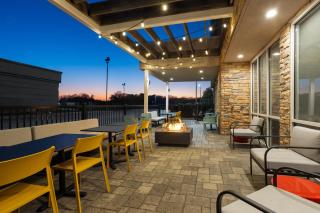 Home2 Suites By Hilton Meridian - 8