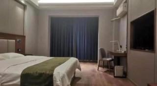 GreenTree Inn Jiuquan Century Plaza Hotel - 3