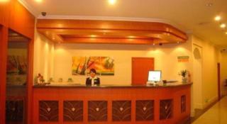 GreenTree Inn Yangzhou Slender West Lake Wencheng Attic Express Hotel - 5