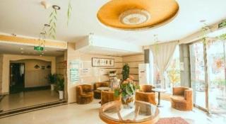 GreenTree Inn Yangzhou Slender West Lake Wencheng Attic Express Hotel - 8
