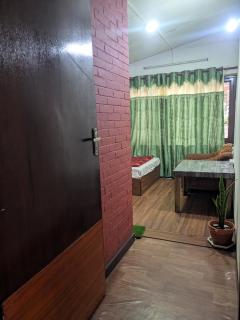 Karunamaya Hotel - 4