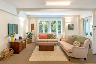 Loma Linda Guest House - 9