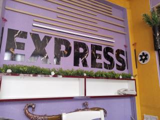 Baku Express Guest House - PRIVATE rooms with SHARED bathrooms - 4