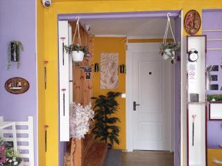 Baku Express Guest House - PRIVATE rooms with SHARED bathrooms - 3