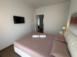 Ampio Appartamento con vista lago, sauna e camino Golf club Margara - 4