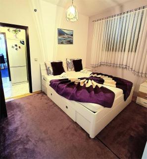 Apartment VITKO near the Beach with Private Parking & Grill Station - Punat - 4