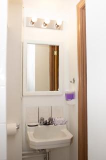 Gorgeous Unit Near General Hospital & Concordia - 6