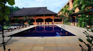 Holiday Garden Hotel - 8