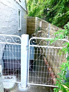 ONE WEE COTTAGE Cosy & dog friendly, BOOK NOW FOR CHRISTMAS IN JULY! - 6