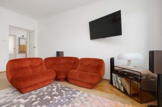 Stylish Apartment With Balcony in Warsaw by Noclegi Renters - 3
