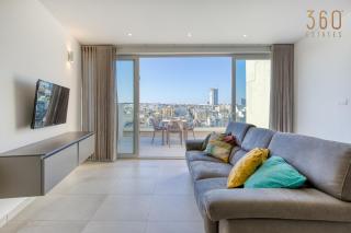 Sea View Penthouse with Stunning Marina View in Pieta - 9
