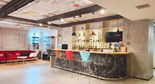 Ibis Nanchang Zhongshan Road Pedestrian Street Hotel - 1