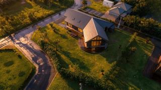 Cairns House by SANA - 8
