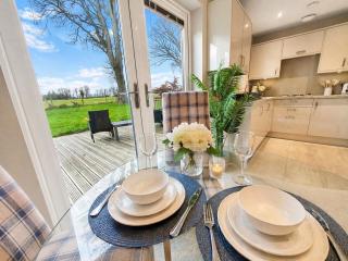 Great 1 bed studio guesthouse surrounded by green - 5