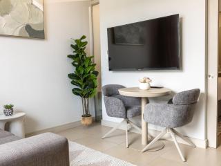 Cosy Luxe @ One Rosebank - 1