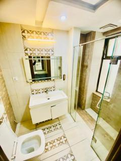 Air Avenue Apartments - 5