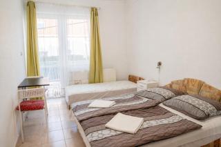 Klassz Apartmanház - 0