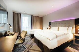 Premier Inn Hamburg City Klostertor - 4