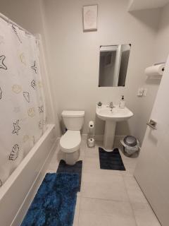 Cozy Newly Built Room - 5