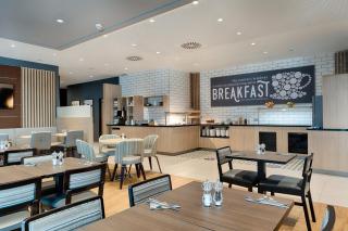 Premier Inn Frankfurt Westend - 6