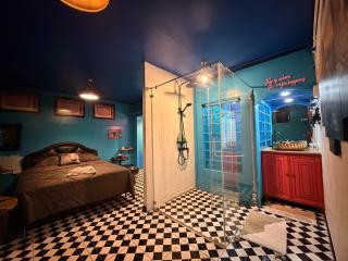 The Oasis on 8 Cozy Homestay & Café - 1