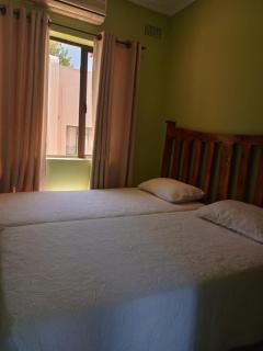 Encore Budget Hotel - 3