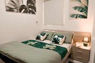 Cozy 2bdr Apart In Bugibba Square - Happy Rentals - 7