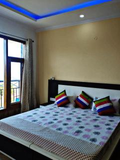 Baldeyan Breeze - 2BHK apartments - PRIVATE ROOMS - PRIVATE PARKING - BALCONY VIEW - 1