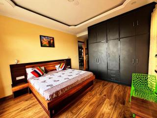 Baldeyan Breeze - 2BHK apartments - PRIVATE ROOMS - PRIVATE PARKING - BALCONY VIEW - 2