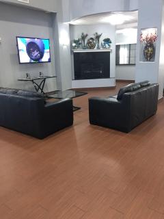 Best Western Plus Barsana Hotel & Suites - 8