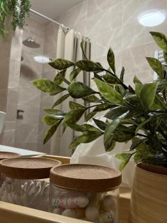 Green Leaf Apartment Cozy and Modern - 3
