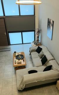 Modern open-plan residence! - 1
