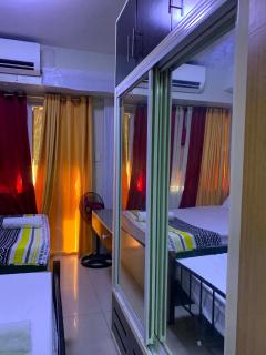 SD staycation Shell Residences facing moa complex - 7