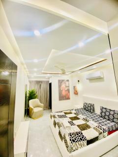 Luxury One bed Room Apartment - 1