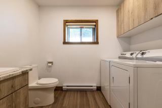 Clematites with Private Spa & Games, Nature & Lake - 1
