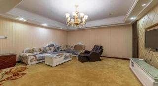 Vienna Hotel Yangzhou Outlets Plaza He Garden - 6