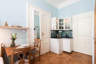 Charming Old Town Apartment by EasyBNB Premium - 8