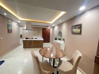 Luxury and Spacious Apartment - 7