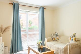 GuestReady - Parkside Retreat with City Charm - 4