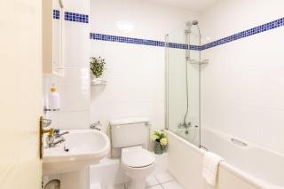 GuestReady - Parkside Retreat with City Charm - 6