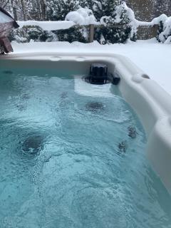 Luxurious Flat with Jacuzzi Sauna - 7