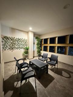 Luxury and Spacious Apartment - 8