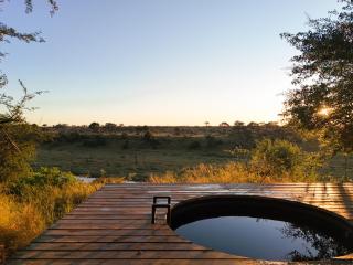 Camp Naledi - Exclusive Safari Tented Lodge with River View I All Inclusive I Natural Plunge Pools I Free WiFi - 7