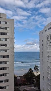Apto praia Pitangueiras - 2