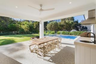 Lena Retreat - Heated Pool and Infrared Sauna - 9