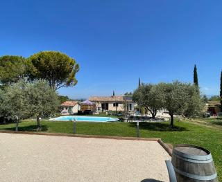 Maison climatisée avec grand jardin, piscine privée et Jacuzzi - Saint-Didier - 4