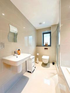 Avocet, your modern home on the Estuary! - 4