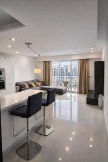 Seafront-Top Location-Close To Shops & Restaurants - 9