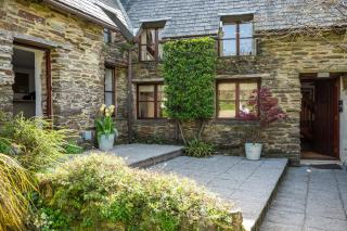 Charming Country Barn with Gardens Near Dittisham - 2