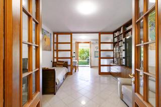 GuestHost - Bright Apartment with garden - 4